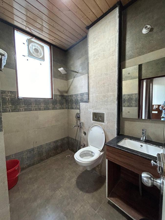 Hotel 7 Heavens Mussoorie Exterior foto
